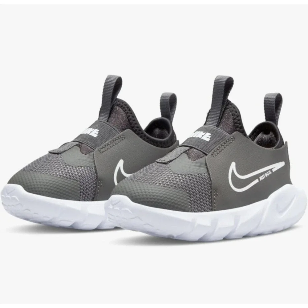 NIKE Flex Runner 2 Gray Size 5C Toddler Kids Slip-On Shoe NEW